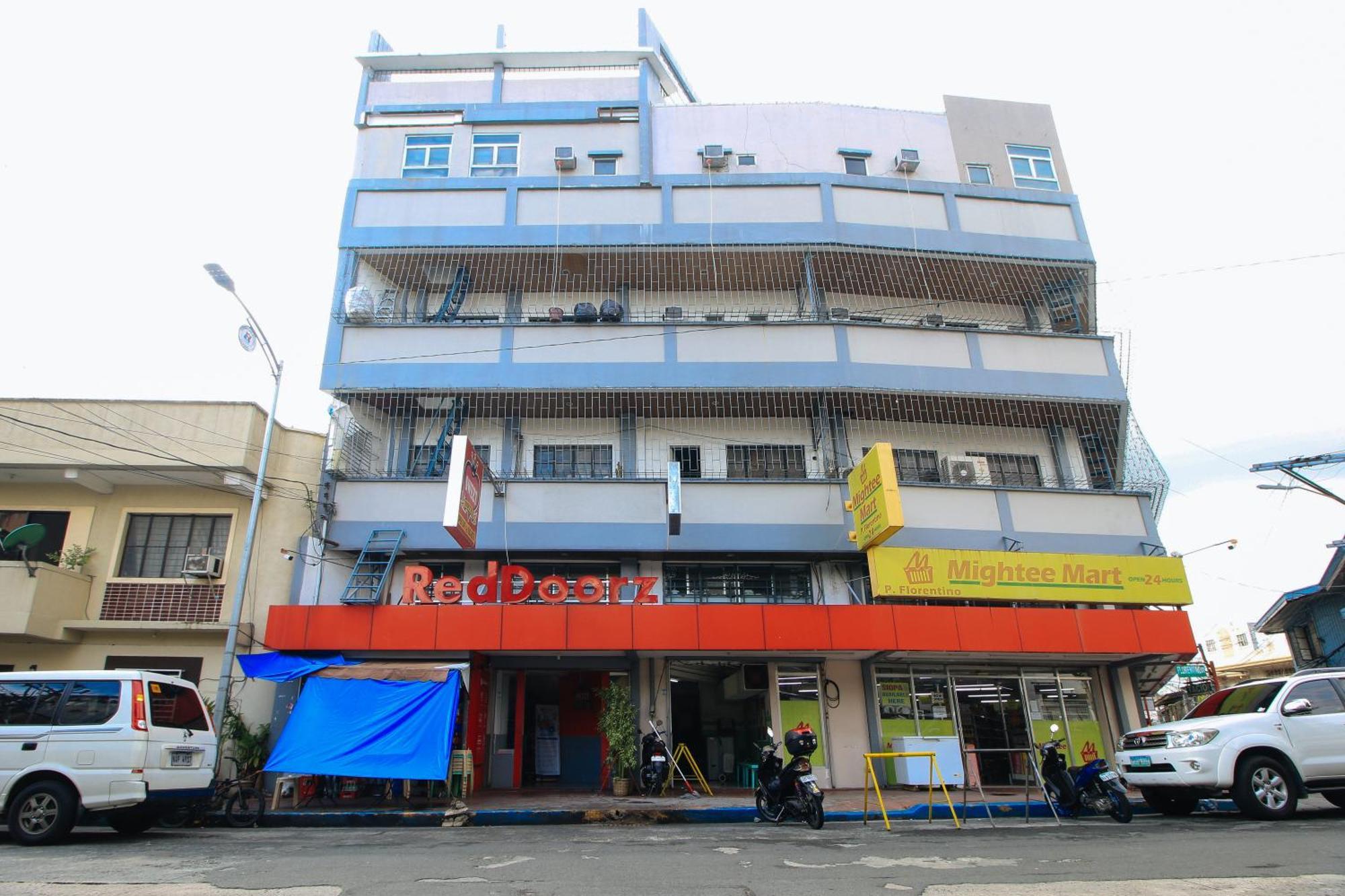 RedDoorz @ P Florentino Street Sampaloc Manila Eksteriør bilde
